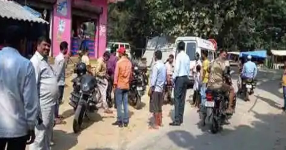 जब बिना ड्राइवर के अचानक चलने लगी एंबुलेंस......... 2 IMG 20211104 190755
