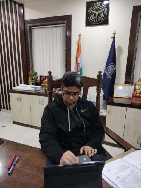 देवरिया - स्वच्छ विद्यालय पुरस्कार के लिए शत-प्रतिशत हो आवेदन: डीएम 1 IMG 20220128 WA0012