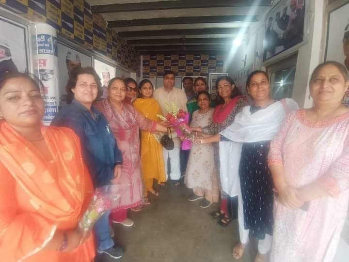 फरीदाबाद - आम आदमी पार्टी में मिलेगा महिलाओं को पूरा मान-सम्मान : प्रिया चौधरी 1 img 20220724 wa00387112059776057478505