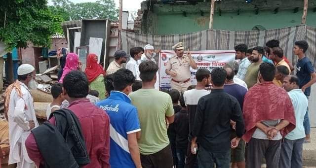 फरीदाबाद - झुग्गी झोपड़ी और पुराने फरीदाबाद ऑटो संगठन को नशे से दूर रहने के लिए किया जागरूक 1 img 20220801 wa00276461773640455996174