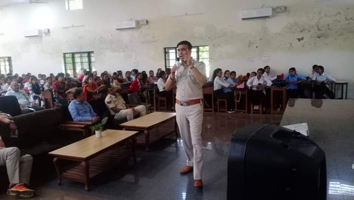 सेक्सटॉर्शन अपराध के सम्बंध में किया जागरुक 1 37 2