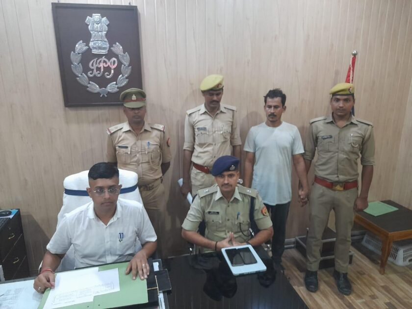 यूपी:गाजीपुर मे पकडा गया 25 हजार का इनामिया फैजान बरामद हुई 40 लाख की हेरोईन 1 39