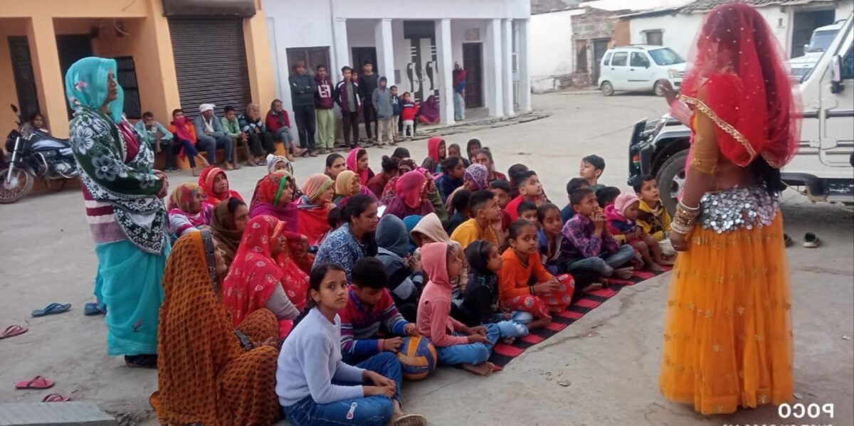 नुक्कड़ पर नाटक कर दी चिराली योजना की जानकारी 2 a898cc70 e57f 466b bee9 8d3eab390afa