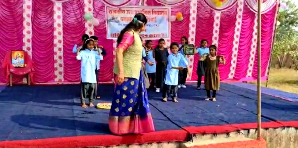 जालिया में वार्षिकोउत्सव, भामाशाह एवं पूर्व छात्र सम्मान समारोह धूमधाम से मनाया गया 3 df341e59 0034 4e14 980a 6994fe207042