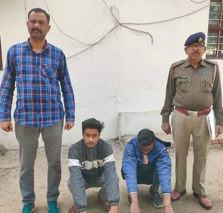 सामान चोरी करने वाले 2 आरोपियो को क्राइम ब्रांच की टीम ने किया गिरफ्तार 1 IMG 20230221 WA0004