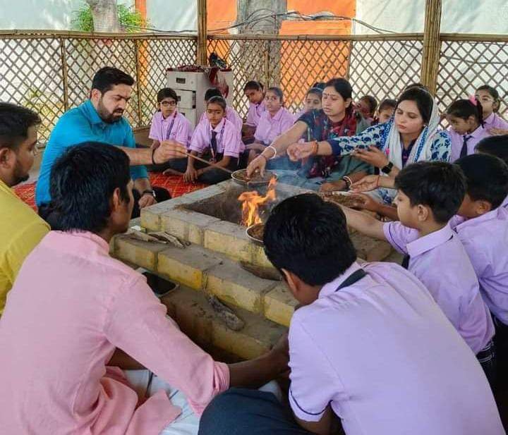 बच्चों के संस्कार करते है एक बेहतरीन समाज का निर्माण:धर्मपाल यादव 2 WhatsApp Image 2023 04 07 at 1.34.54 AM