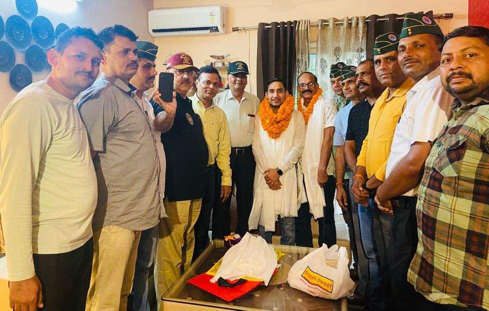 वीर सपूतों को शौर्य चक्र से सम्मानित किया गया 2 55a98f9f 9d78 4325 a313 5cdbfcaf46e1