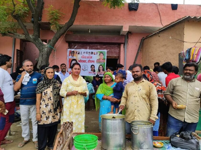 महिला कांग्रेस की जिला अध्यक्ष जया शर्मा ने बाढ़ पीड़ितों को आर्थिक सहायता की 2 995cd341 37d7 4e83 bc1a 765d387d9d6e