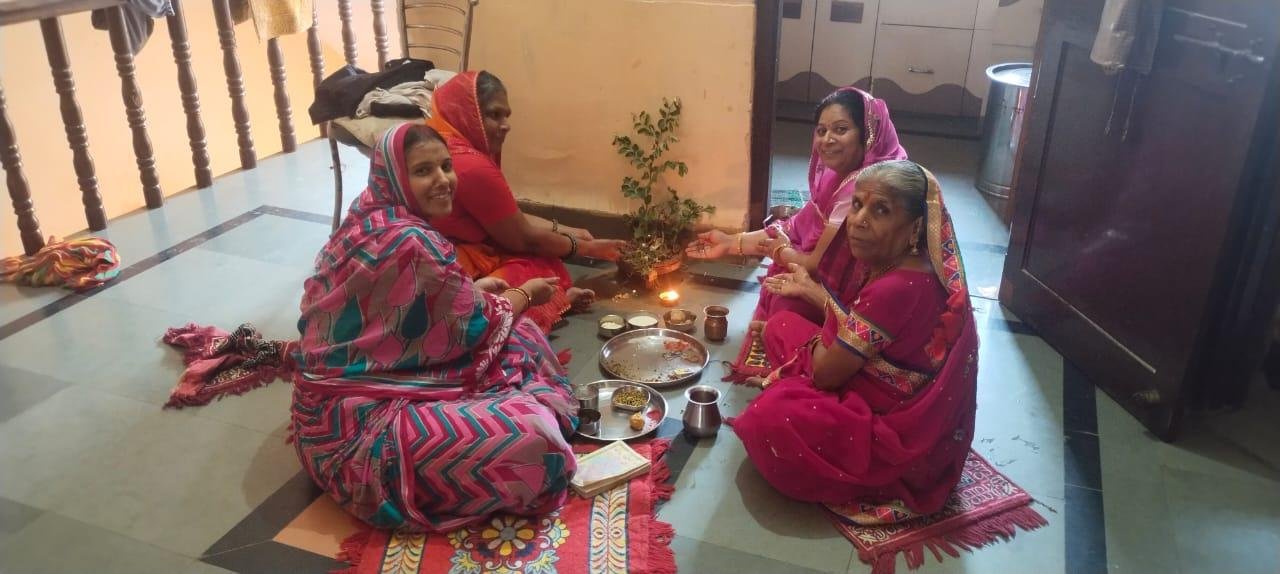 महिलाओं ने दोबडी सातम मनाकर परिवार की सुख समृद्धि की कामना कर व्रत रखा 2 75c48345 c7d1 4dd7 939b 3c99abcbc5ad