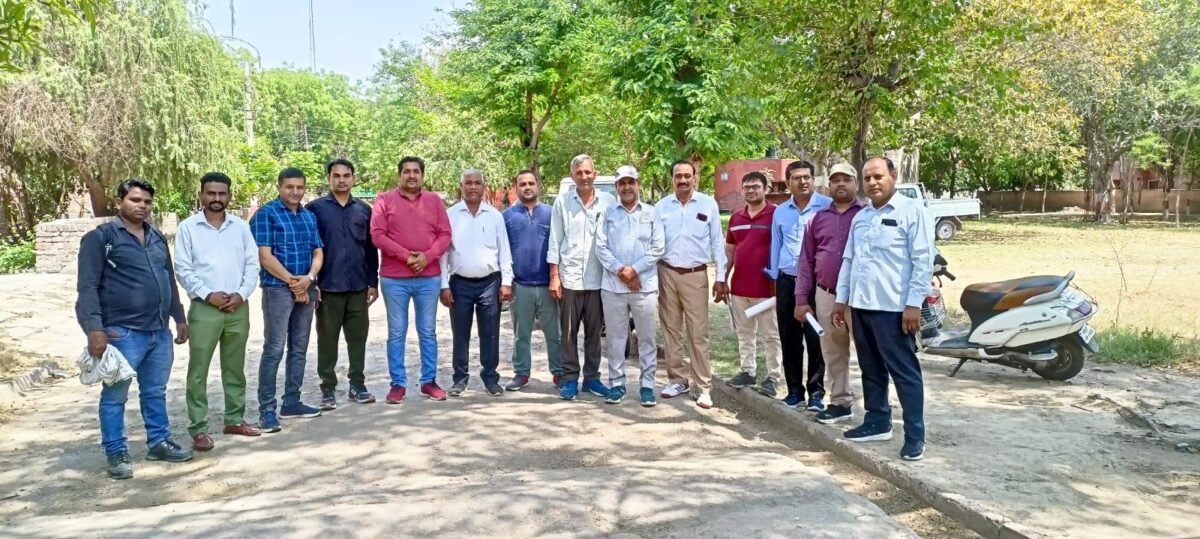 एचएसईबी वर्कर यूनियन के बैनर तले अपनी मांगों को लेकर सिरसा में बिजली मंत्री का घेराव करेंगे बिजली कर्मचारी:लेखराज चौधरी 2 WhatsApp Image 2024 07 15 at 6.50.33 PM