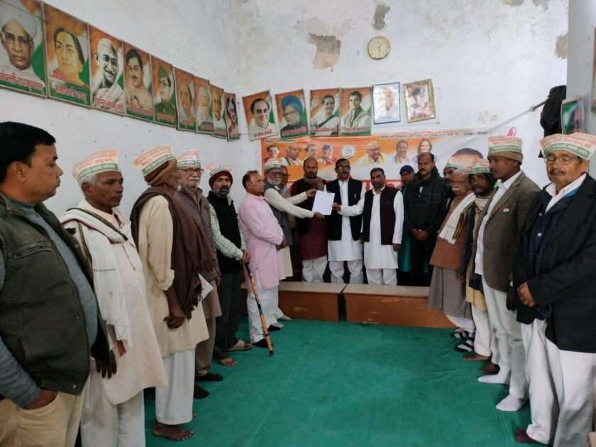 सलेमपुर /देवरिया - चीनी मिल न चला कर भाजपा सरकार कर रही वादा खिलाफी - रामजी गिरि 1 IMG 20250217 WA0007