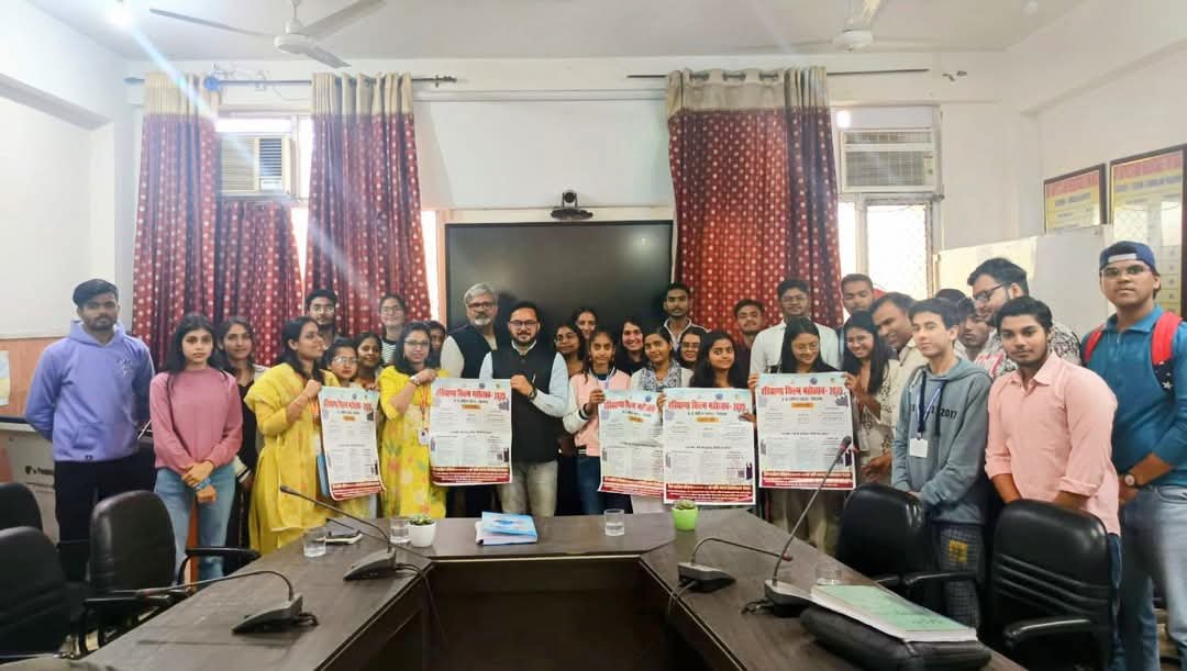 फिल्म निर्माण की कला में छात्रों को एक दिवसीय कार्यशाला में प्रशिक्षित किया गया 1 IMG 20250228 WA0015