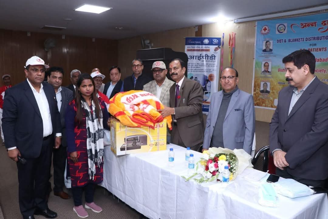 पांच दिवसीय यूथ रेडक्रॉस शिविर का हुआ समापन 2 WhatsApp Image 2025 02 06 at 12.05.48 PM