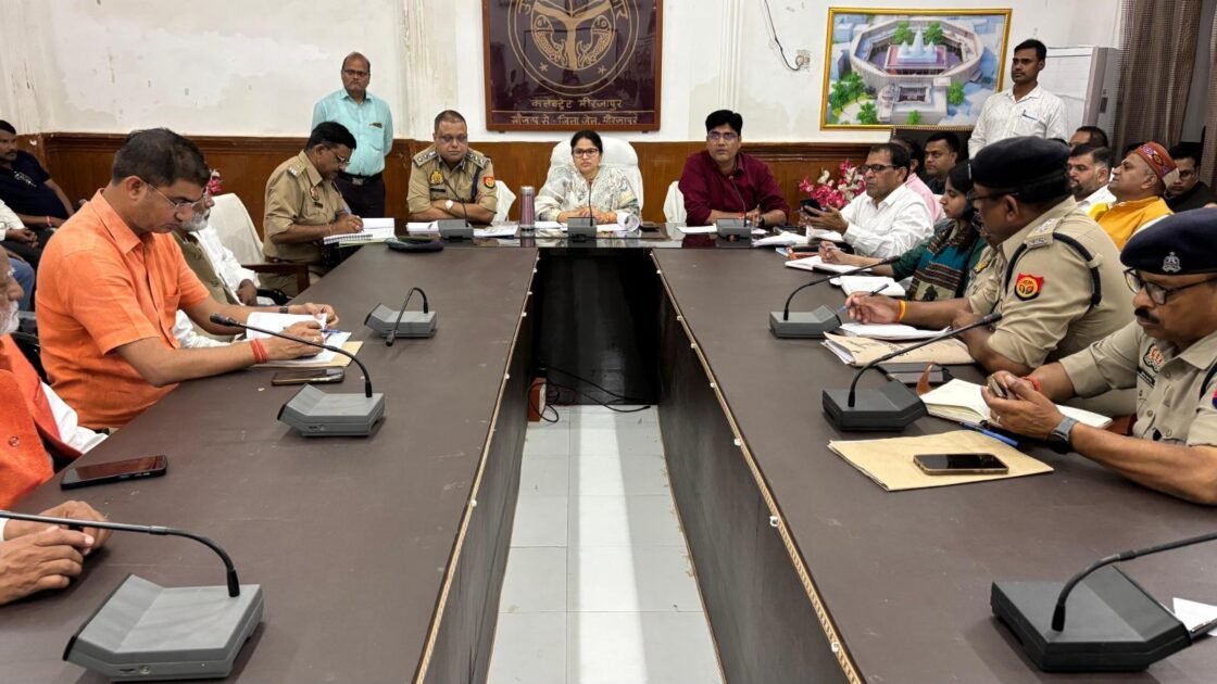 होली पर शांति और सौहार्द बनाए रखने के लिए प्रशासन सख्त, जिलाधिकारी और एसएसपी ने दिए निर्देश 1 IMG 20250304 WA0003