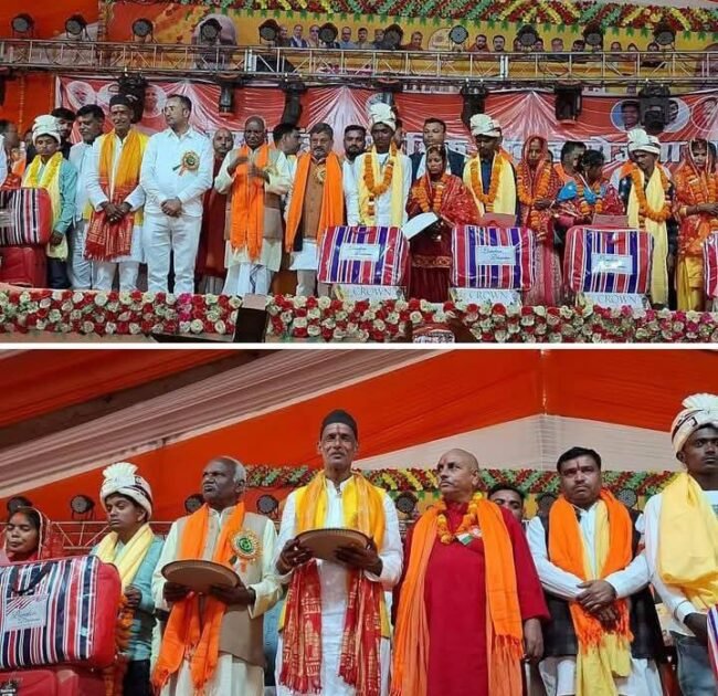 मां कामाख्या मंदिर में मुख्यमंत्री सामूहिक विवाह संपन्न, 121 जोड़े विवाह बंधन में बंधे 1 IMG 20250308 WA0005