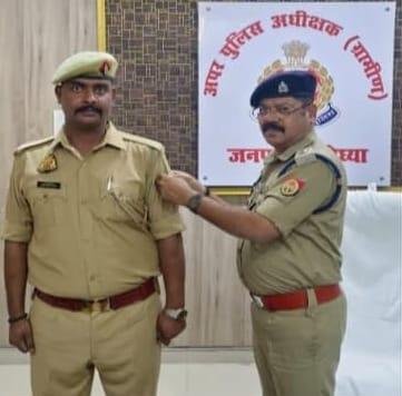 संतोष सरोज को मिला प्रमोशन, बने हेड मुहर्रिर 2 WhatsApp Image 2025 04 05 at 1.35.20 PM