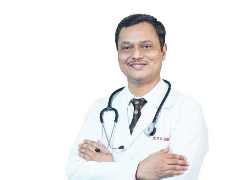 दूषित पानी पीने से हो सकती हैं पेट से जुड़ी गंभीर बीमारियां: डॉ. राम चंद्र सोनी 2 WhatsApp Image 2025 04 05 at 10.02.04 PM