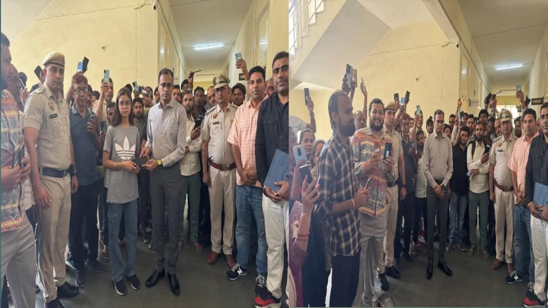 पुलिस उपायुक्त अपराध ने गुमशुदा 79 मोबाइल फोन लौटाकर असल मालिकों के चेहरे पर लौटाई मुस्कान 2 WhatsApp Image 2025 04 10 at 1.39.26 AM
