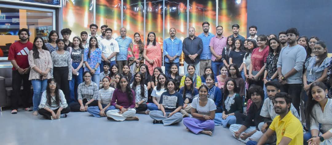 जे.सी.बोस विश्वविद्यालय में फिल्म एवं थिएटर अभिनय पर कार्यशाला का आयोजन 2 WhatsApp Image 2025 04 10 at 2.12.19 AM