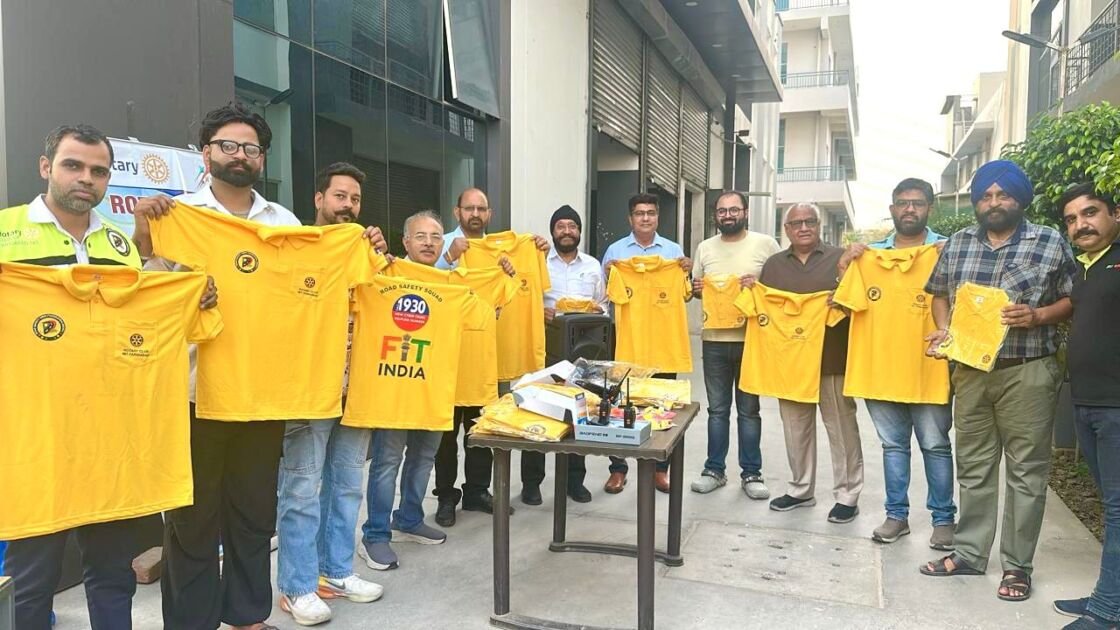 फरीदाबाद में रोटरी क्लब और ओमनी फाउंडेशन का सड़क सुरक्षा अभियान