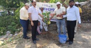 फरीदाबाद में रेडक्रॉस व सांसें मुहिम संस्था द्वारा पौधारोपण कार्यक्रम