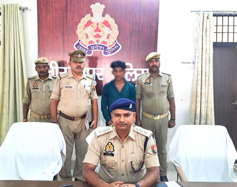 मीरजापुर कछवां पुलिस द्वारा इनामिया अभियुक्त गिरफ्तार