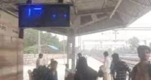 रुदौली रेलवे स्टेशन पर यात्री गर्मी में परेशान