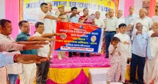 भीनमाल में नशा मुक्ति शपथ लेते नागरिक