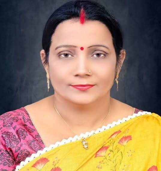 बलिया में महिला आयोग की सदस्य सुनीता श्रीवास्तव द्वारा जनसुनवाई