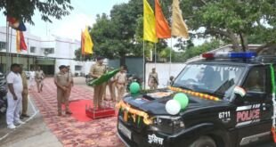 एसएसपी गौरव ग्रोवर अयोध्या डायल 112 के नए वाहनों को हरी झंडी दिखाते हुए