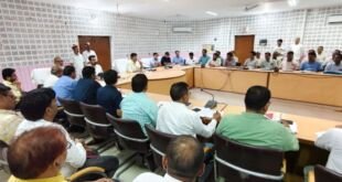 बलिया पंचायत भवन निर्माण समीक्षा बैठक