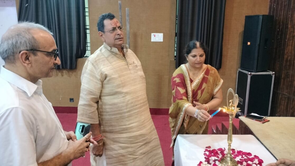 मीरजापुर में दानवीर भामाशाह जयंती पर व्यापारी कल्याण दिवस का आयोजन