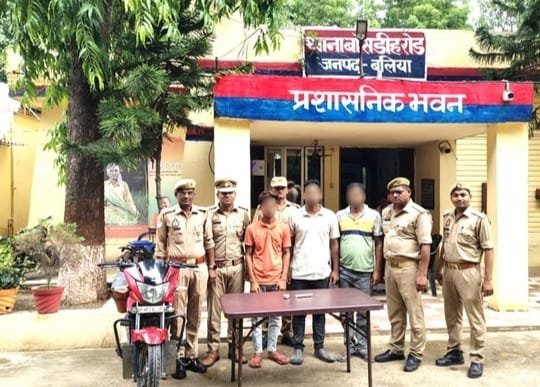 बलिया बांसडीह रोड पुलिस द्वारा हत्या प्रयास के मामले में गिरफ्तार अभियुक्त