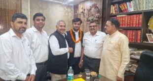 हिमांशु शर्मा को बार काउंसिल सदस्य नियुक्त करते महासचिव सुरिंदर दत्त शर्मा