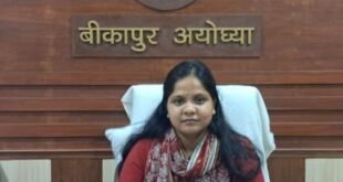 एसडीएम श्रेया बीकापुर तहसील में कार्यभार ग्रहण करते हुए