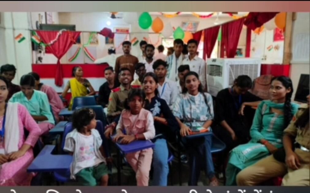 आरपीसीआई इंस्टिट्यूट सिसवा बाजार में धूमधाम मनाया गया स्वतंत्रता दिवस 2 Screenshot 2025 08 16 18 05 08 293 com.whatsapp edit