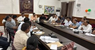 आईजीआरएस शिकायतों के निस्तारण में लापरवाही नहीं चलेगी – जिलाधिकारी मीरजापुर