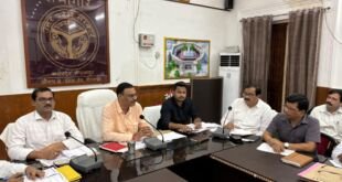 मीरजापुर में हर घर तिरंगा कार्यक्रम को लेकर जिलाधिकारी ने की बैठक