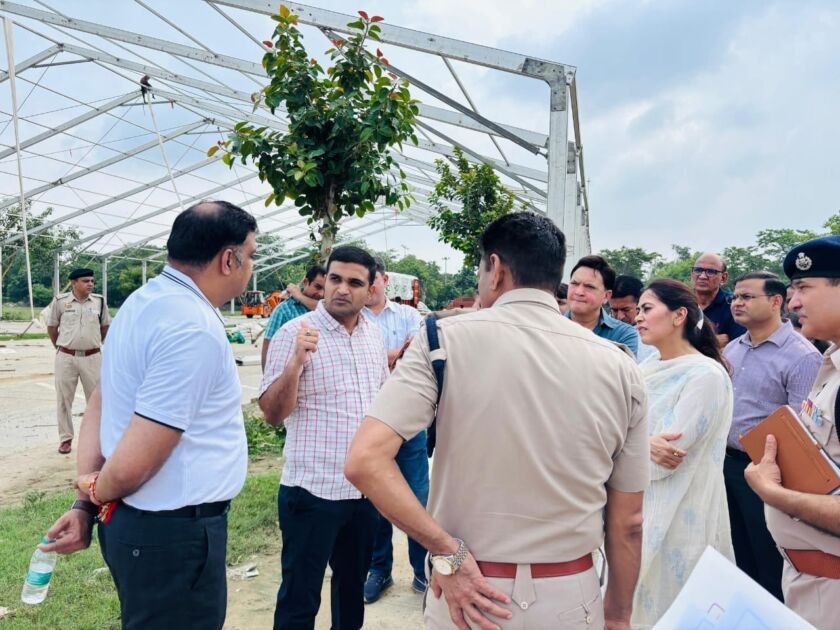 फरीदाबाद में विभाजन विभीषिका स्मृति दिवस कार्यक्रम की तैयारी