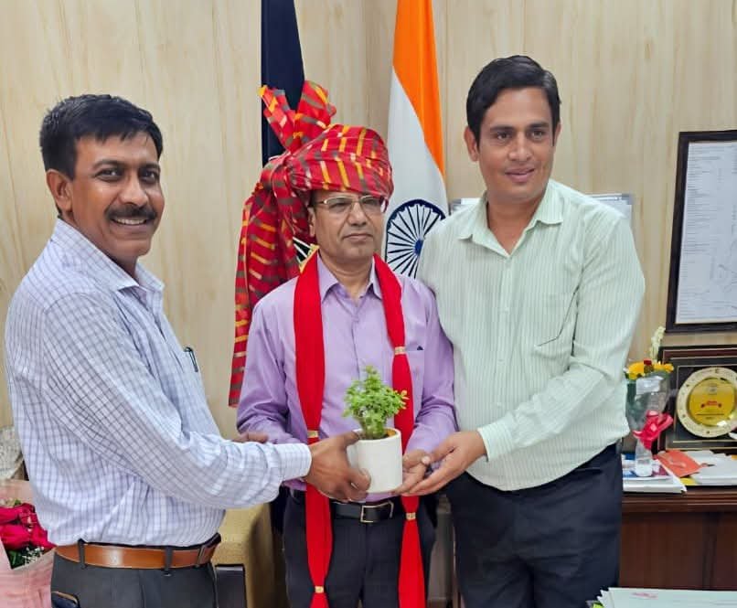 आईएएस सतवीर मान का जय सेवा फाउंडेशन द्वारा सम्मान