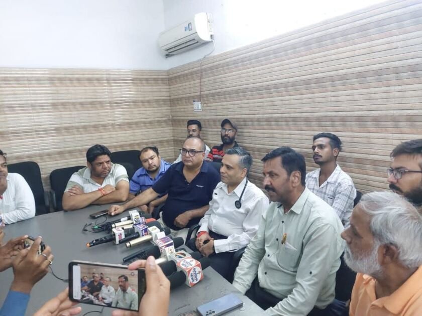 राजकीय कन्या वरिष्ठ माध्यमिक विद्यालय सीही की तिरंगा यात्रा
