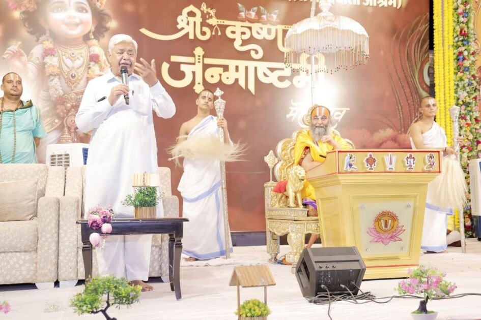 श्री सिद्धदाता आश्रम में जन्माष्टमी महोत्सव के दृश्य