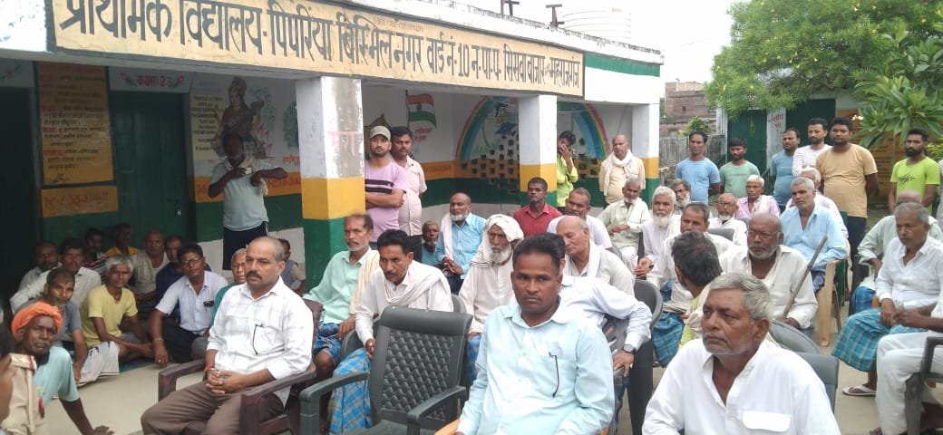 थानाप्रभारी ने चौपाल लगाकर शांति और सौहार्द स्थापित करने का दिया संदेश 2 IMG 20250907 WA0309