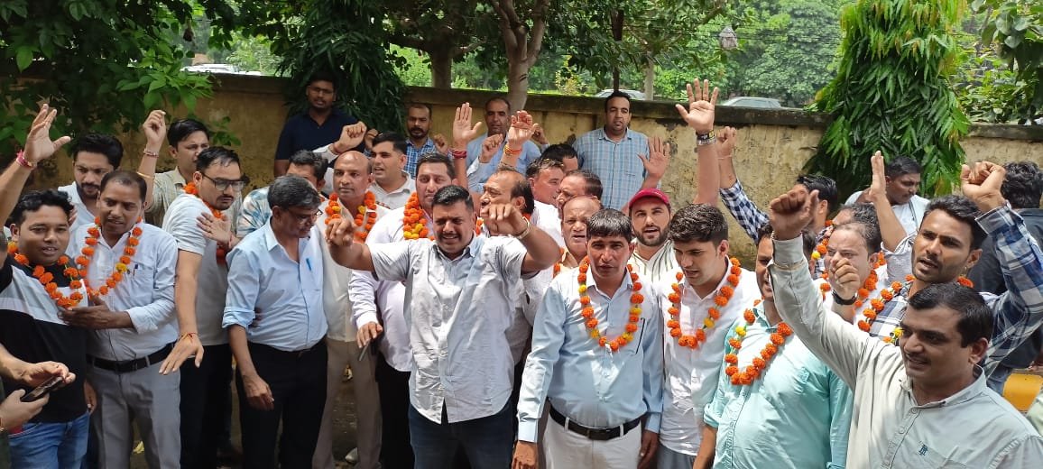 ग्रेटर फरीदाबाद यूनिट चुनाव में निर्विरोध चुने गए कर्मचारी नेता