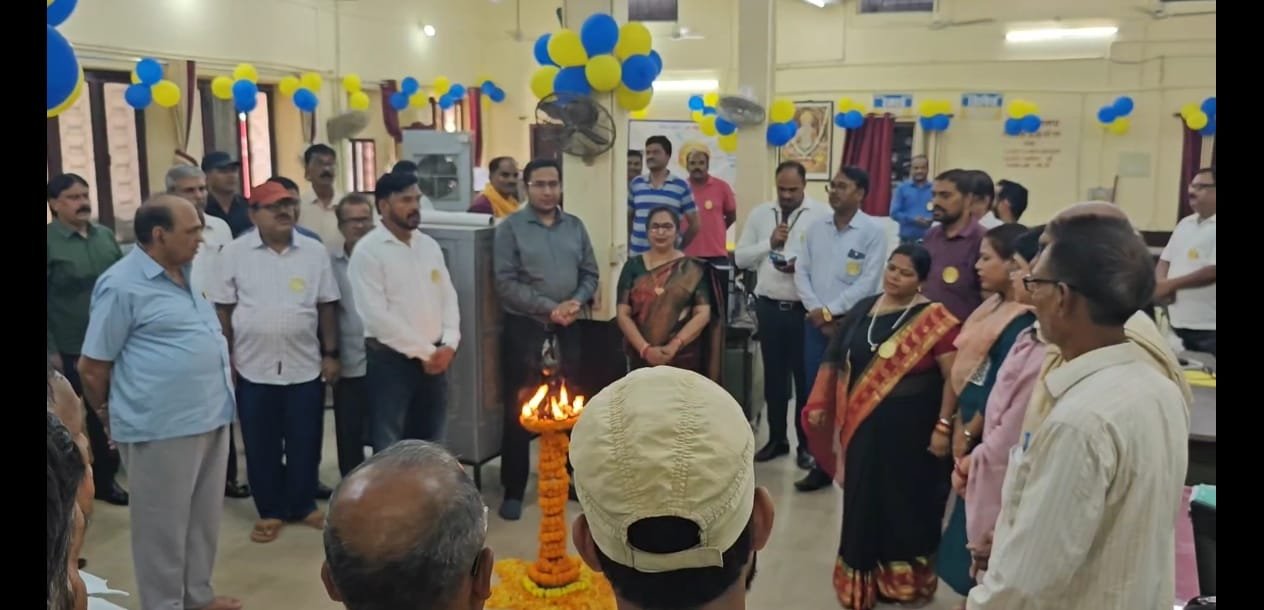 बलिया में भारतीय जीवन बीमा निगम का 69वां स्थापना दिवस समारोह