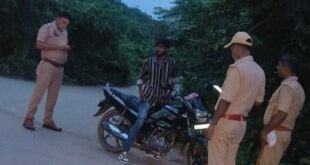 गाजीपुर पुलिस द्वारा बाजार और चौराहों पर सघन जांच अभियान