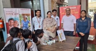 फरीदाबाद में शिक्षक दिवस कार्यक्रम में डॉ. राजेश भाटिया बच्चों को संबोधित करते हुए