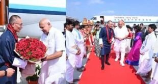 राम मंदिर में दर्शन करते हुए भूटान के प्रधानमंत्री शेरिंग तोबगे