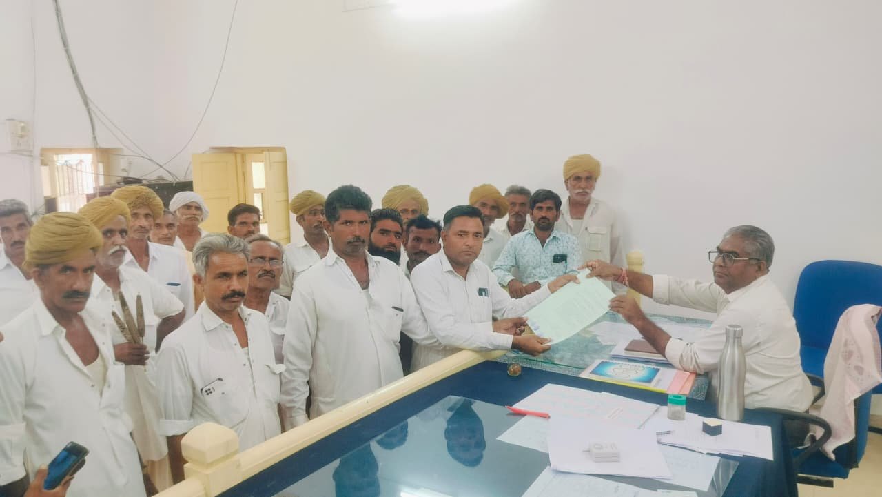 भीनमाल में अतिवृष्टि से फसलें खराब, किसानों ने मुआवजे की माँग को लेकर ज्ञापन सौंपा