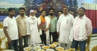 अयोध्या के अदनान खान बॉडी बिल्डिंग चैंपियनशिप में गोल्ड मेडल जीतने के बाद सम्मानित